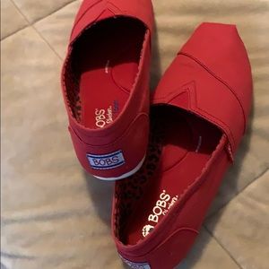 Bobs - red. Memory foam pads(comfy) size 10